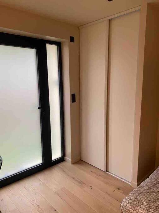 Studio Equipe En Rez De Jardin Villeurbanne Kültér fotó